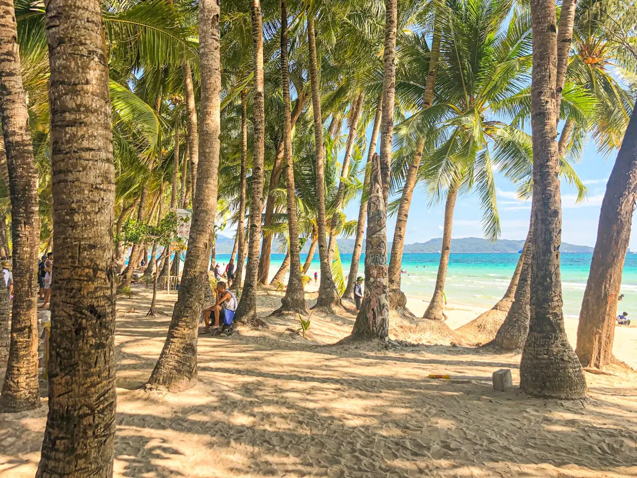 17 Best Islands In Philippines To Visit In 2025